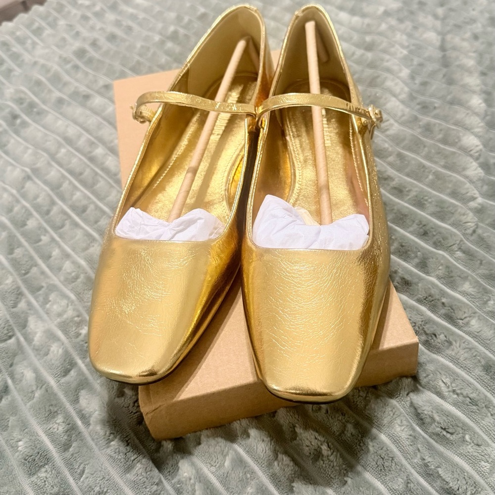 Steve Madden Metallic Gold Mary Jane Flats